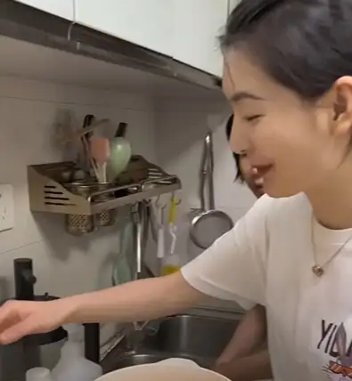 요즘 중국에서 인기 미쳐 날뛴다는 국수 요리 방법 jpg_6.png