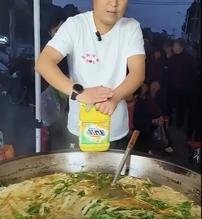 요즘 중국에서 인기 미쳐 날뛴다는 국수 요리 방법 jpg_3.png