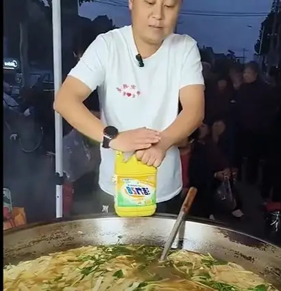 요즘 중국에서 인기 미쳐 날뛴다는 국수 요리 방법 jpg_2.png