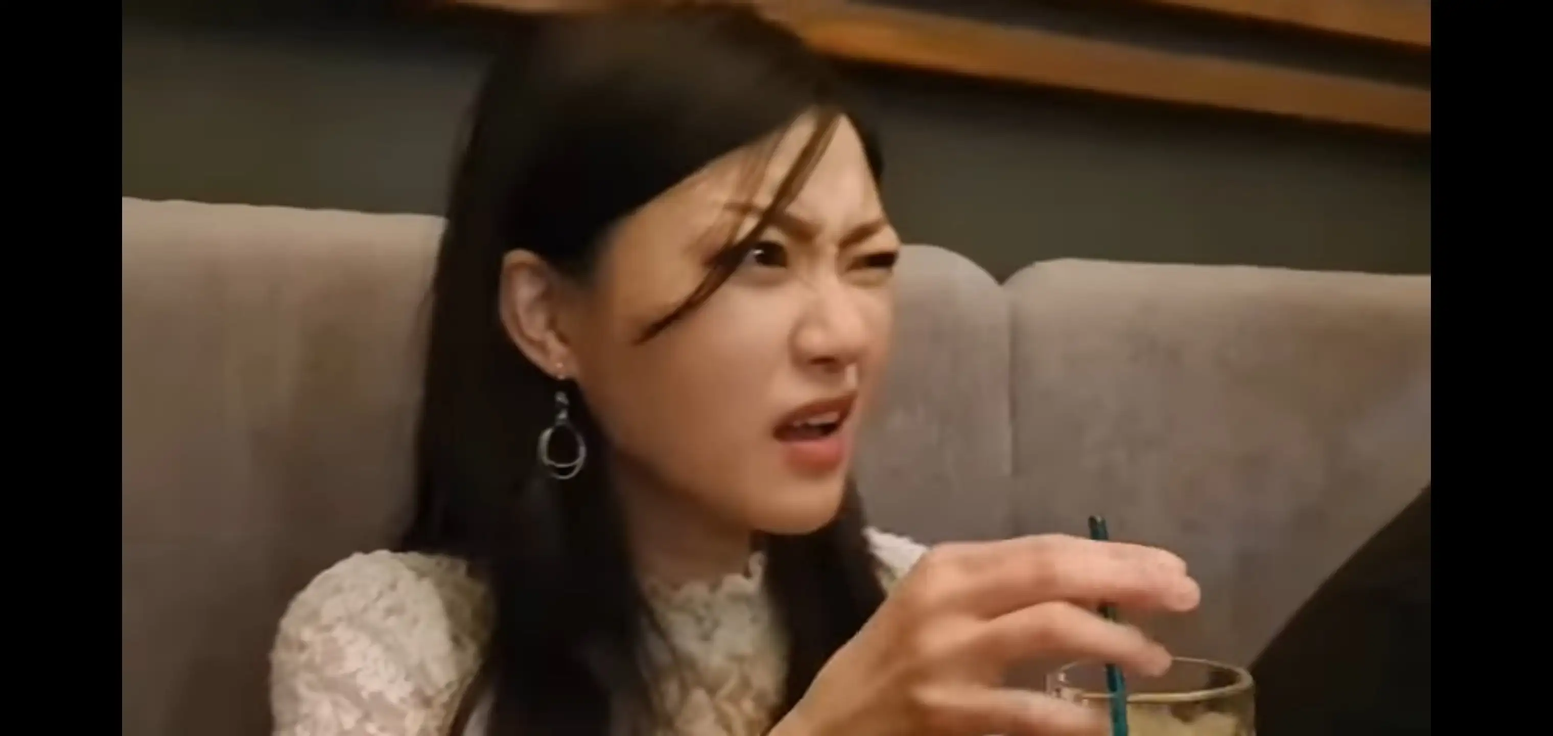 Screenshot_20230725_234425_YouTube.jpg