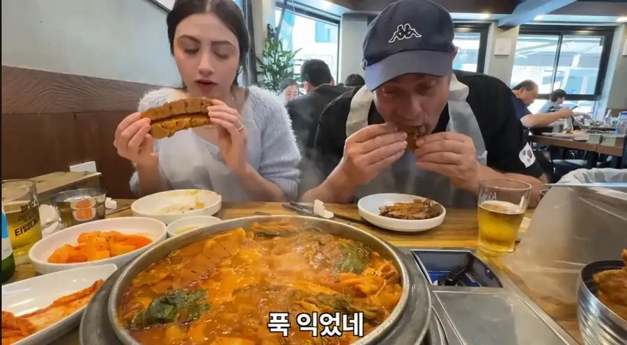 결국 외국인들이 눈치채버린 한식 최후의 보루_4.webp