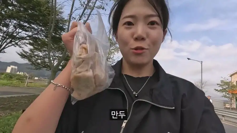 아무리봐도 직업 잘못고른거같은 사람_6.webp