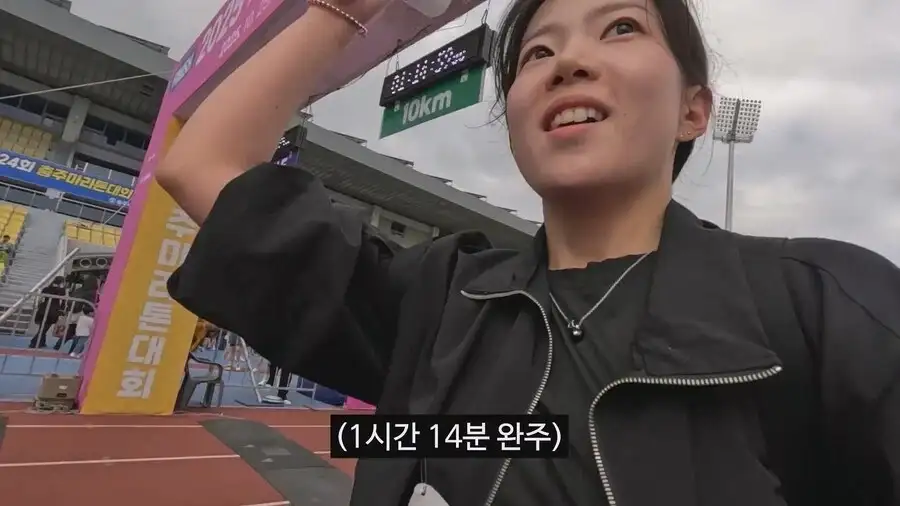 아무리봐도 직업 잘못고른거같은 사람_13.webp