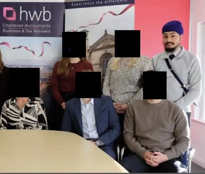 지금 영국에서 터진 역 인종차별 사건_4.webp