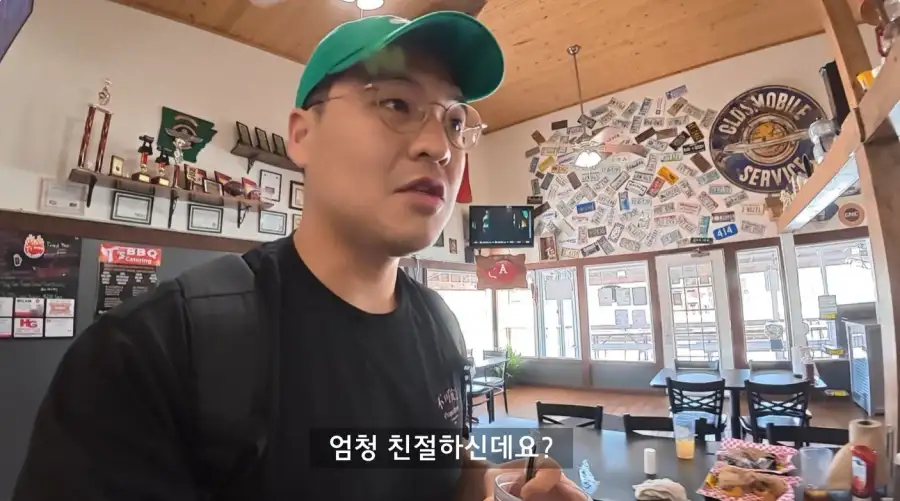 미국에서 인종차별이 심하다는 마을로 온 유투버_11.webp
