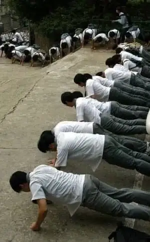 선생에게 권력을 주면 일어나는일...JPG_3.webp