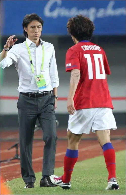 홍명보가 손흥민과 달리 남다른 사랑을 보여준 축구선수_4.webp