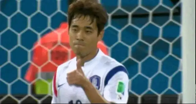 홍명보가 손흥민과 달리 남다른 사랑을 보여준 축구선수_15.webp