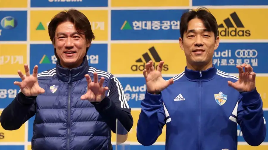 홍명보가 손흥민과 달리 남다른 사랑을 보여준 축구선수_16.webp