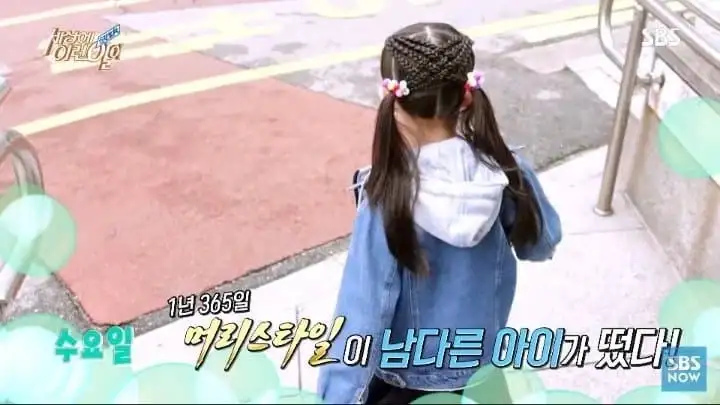 딸 머리 묶어주다가 뜻밖에 재능 찾은 아버지 jpg._2.webp