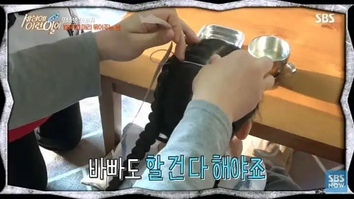 딸 머리 묶어주다가 뜻밖에 재능 찾은 아버지 jpg._15.webp