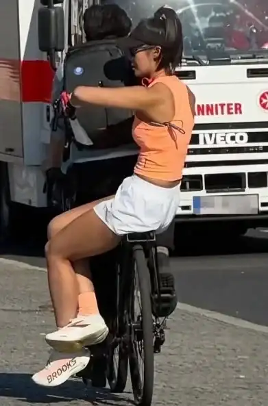 20261010205128_mhYqRGDKZb.webp