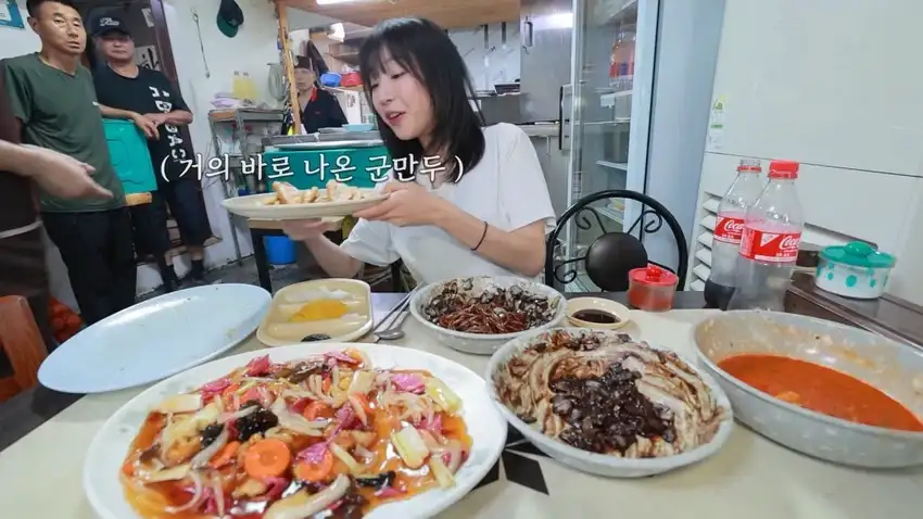 강릉 55년 중국집가서 먹방한 쯔양.jpg_31.webp