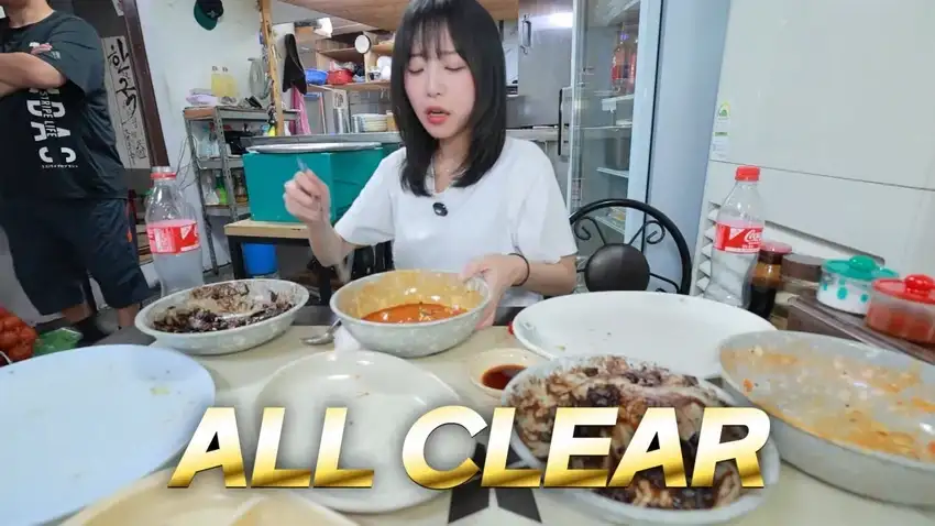 강릉 55년 중국집가서 먹방한 쯔양.jpg_45.webp