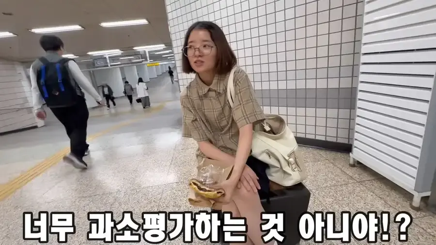 유튜브) 꾸미기 싫어하는 동생을 강제로 꾸며버리기_11.png